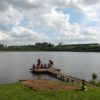 pessoas-no-deck-da-represa-no-eco-parque-jacaré